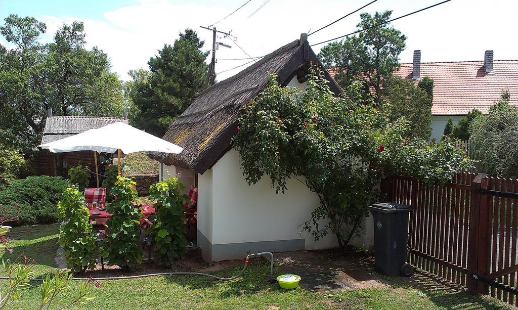 Country House Balaton Paloznak Exterior photo